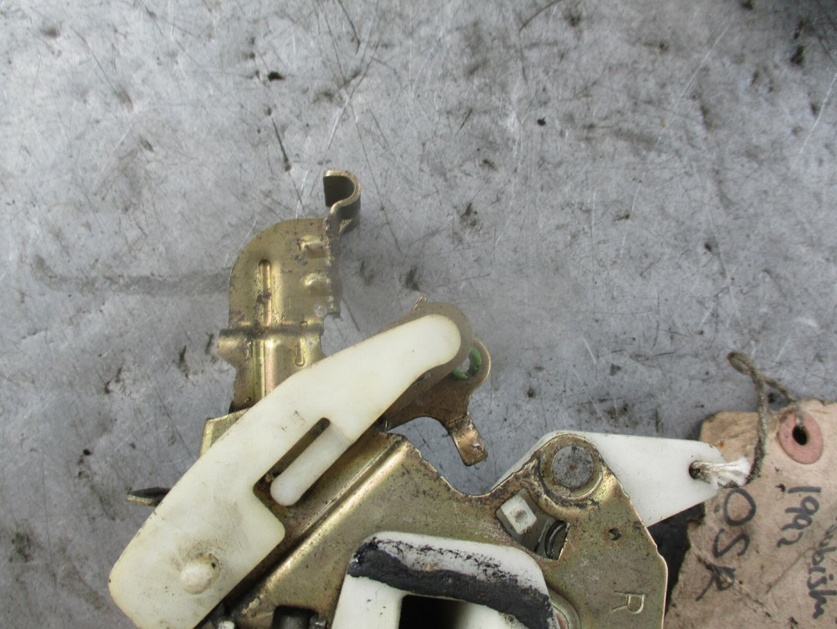 MITSUBISHI PAJERO SHOGUN 1ST GENERATION OFF DRIVER SIDE REAR DOOR LOCK MECH