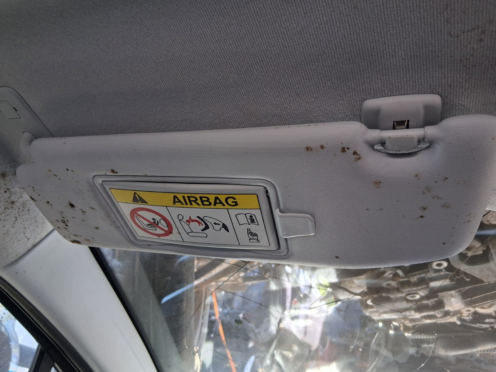 2019 PEUGEOT 208 MK1 NSF PASSENGER SIDE FRONT LEFT SUN VISOR SHADE
