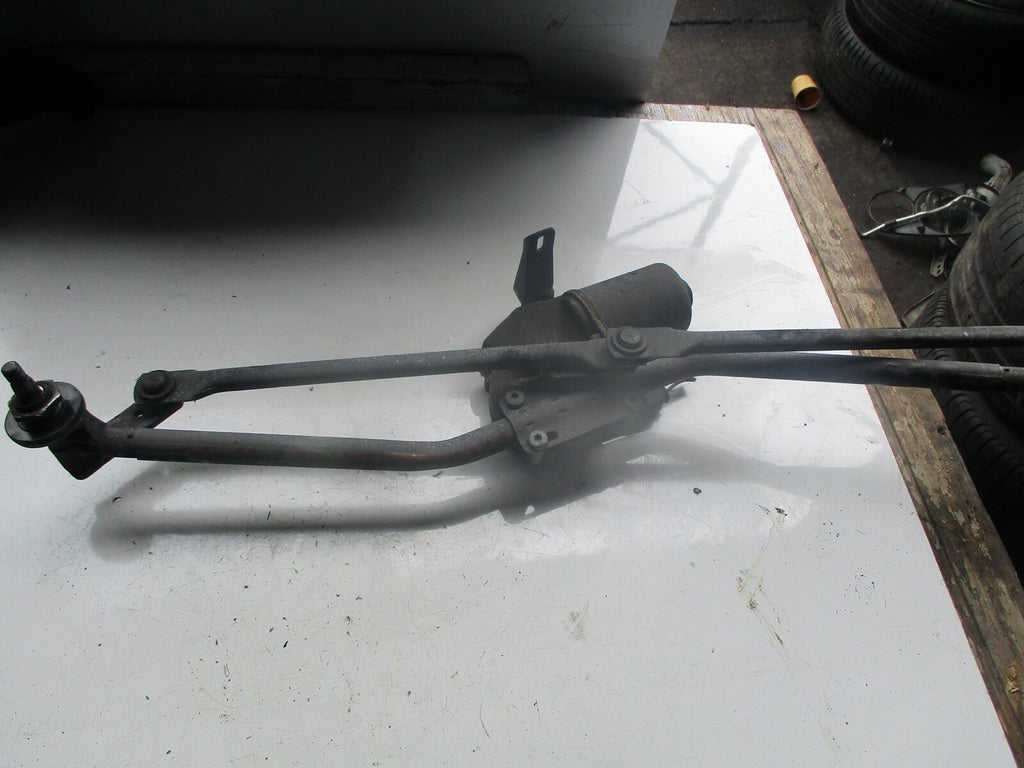 MERCEDES SPRINTER W906 MK2 2014 2.1 CDI WIPER MOTOR AND LINKAGE 405 147 12V