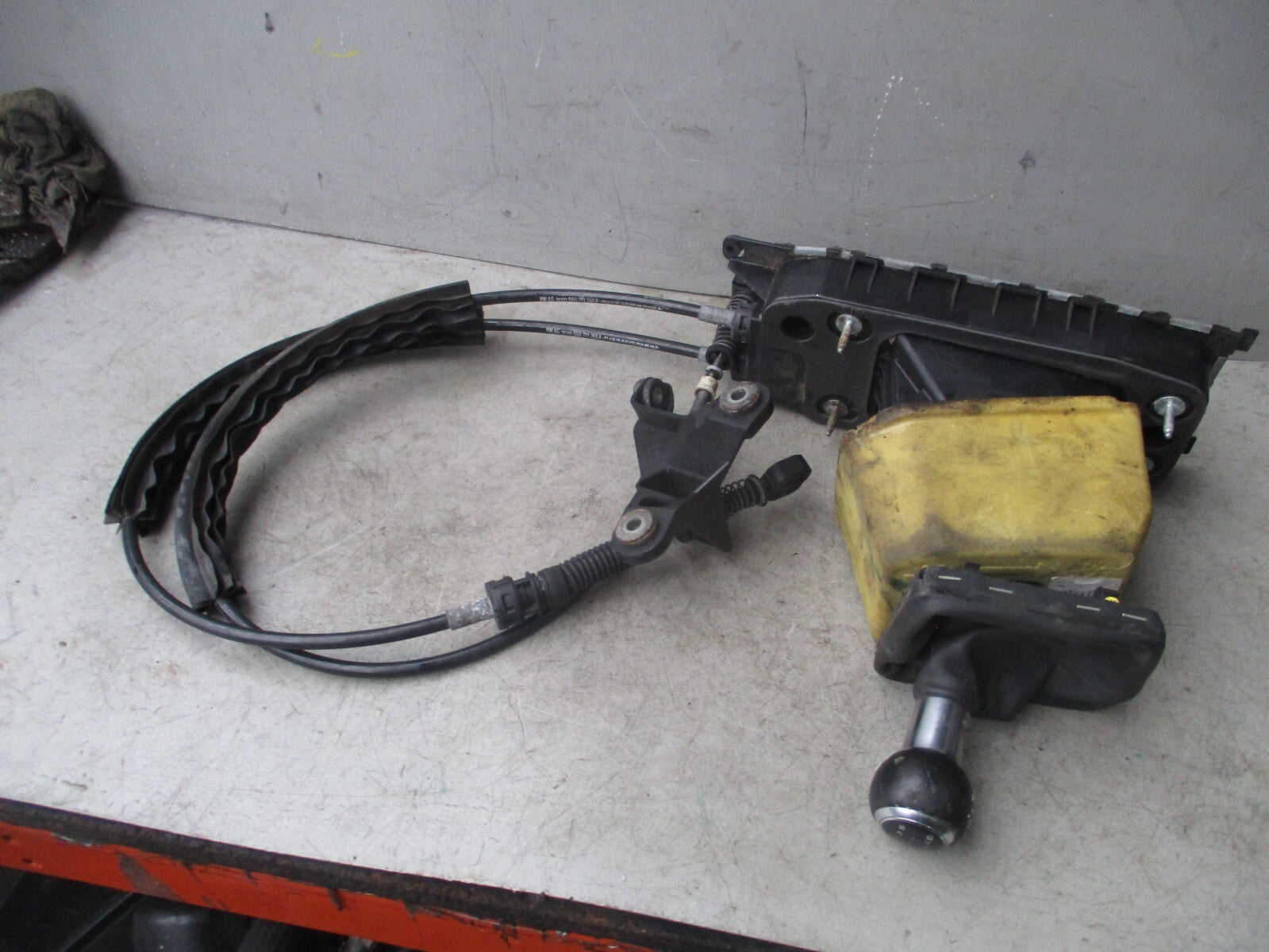 2015 AUDI A3 8V 6 SPEED MANUAL GEARSTICK GEARSHIFTER 5Q0711061E