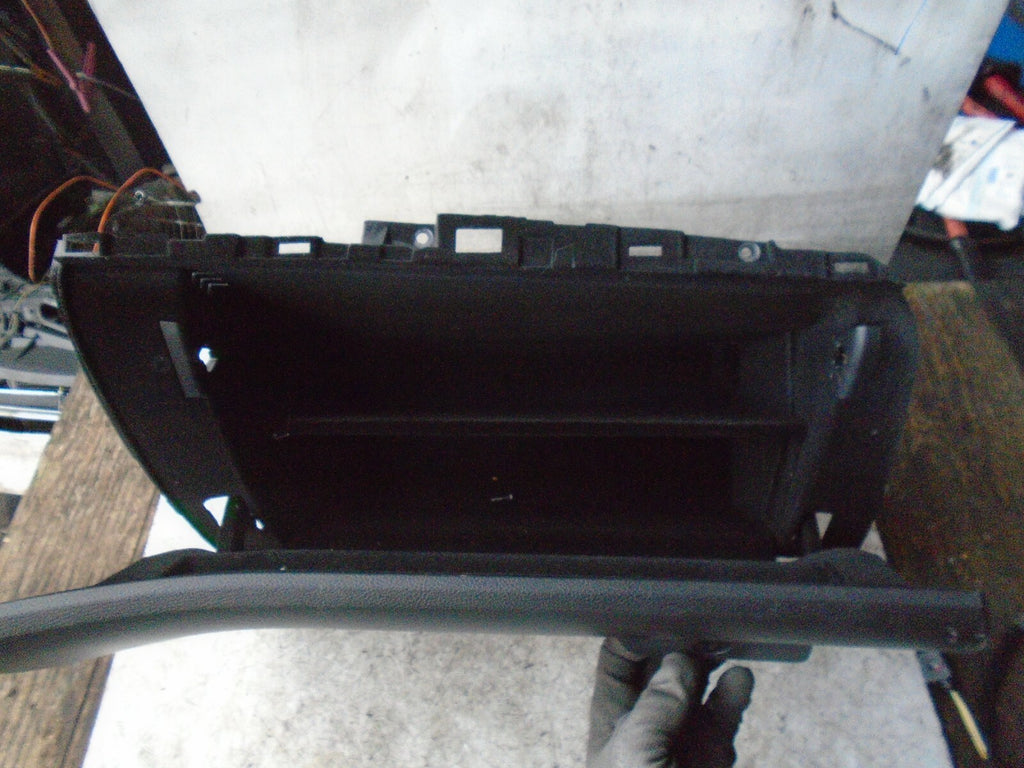 FORD MONDEO 2017 MK5 GLOVE BOX STORAGE COMPARTMENT DS73F06010