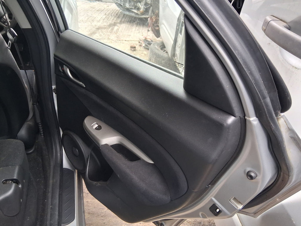 2007 HONDA CIVIC MK8 OSR COMPLETE DRIVER DOOR ALABASTER SILVER METALIC NH700M