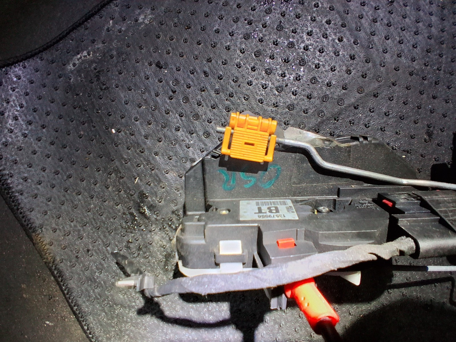 2018 VAUXHALL ZAFIRA C OSR DRIVER SIDE REAR RIGHT DOOR LOCK MECHANISM 13579556