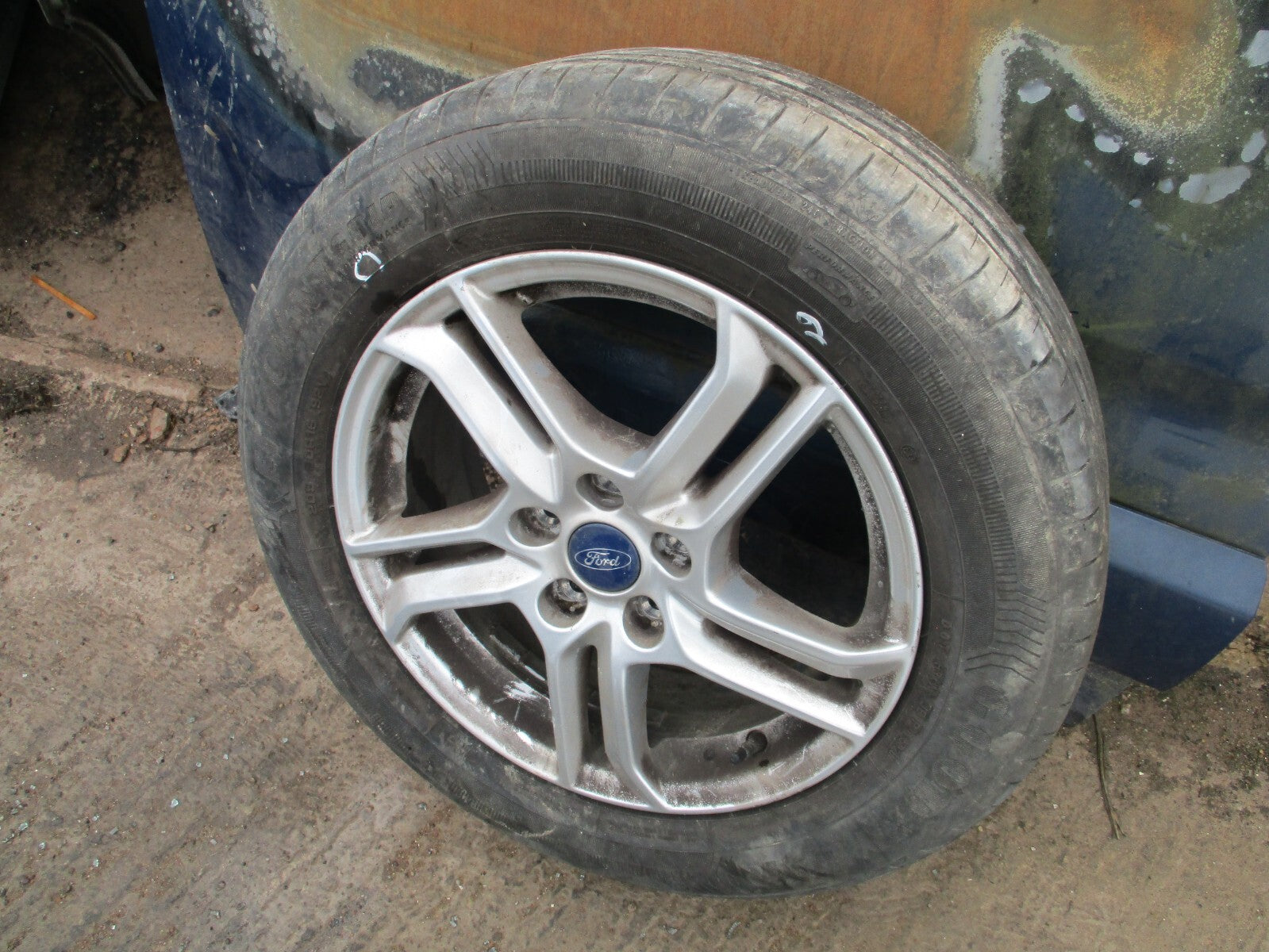 FORD FOCUS MK4 2021 16 INCH ALLOY WHEEL WITH TYRE 205/60R16 REF 2