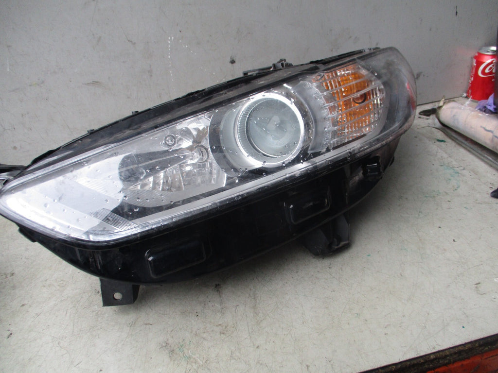 2017 FORD MONDEO MK5 NSF PASSENGER SIDE FRONT HALOGEN HEADLIGHT DS7313W030FC