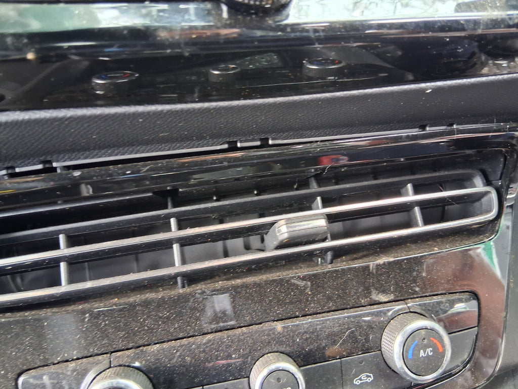 2024 VAUXHALL MOKKA B MK2 CENTRE DASHBOARD LOWER FRONT AIRVENT