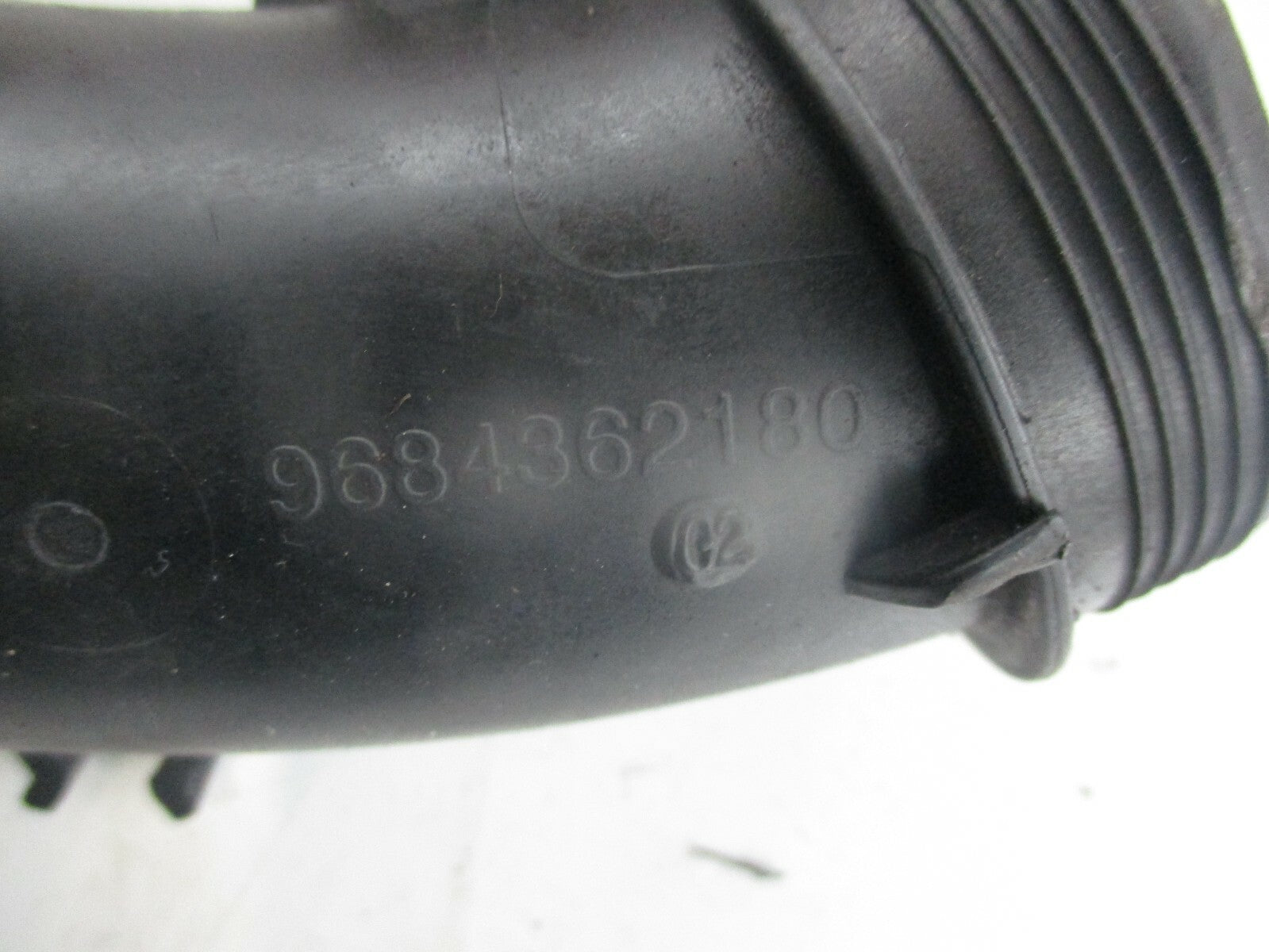 CITROEN BERLINGO PEUGEOT PARTNER MK2 1.6 HDI AIR INTAKE HOSE PIPE 81067R01