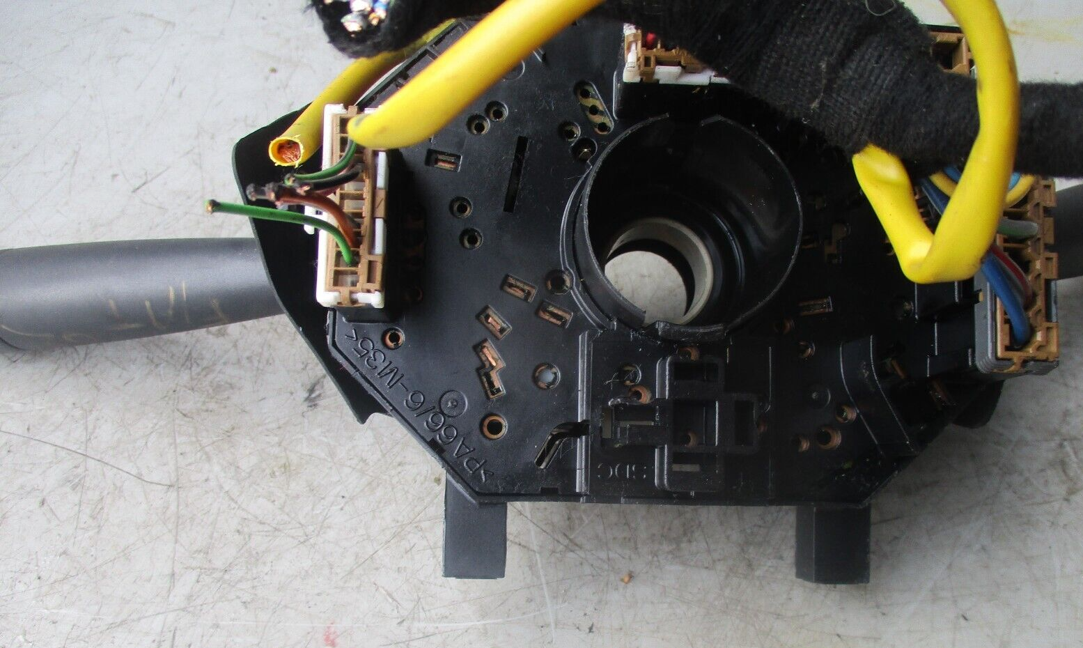 FIAT PUNTO 2002 WIPER AND INDICATOR STALK SWITCH CONTROL