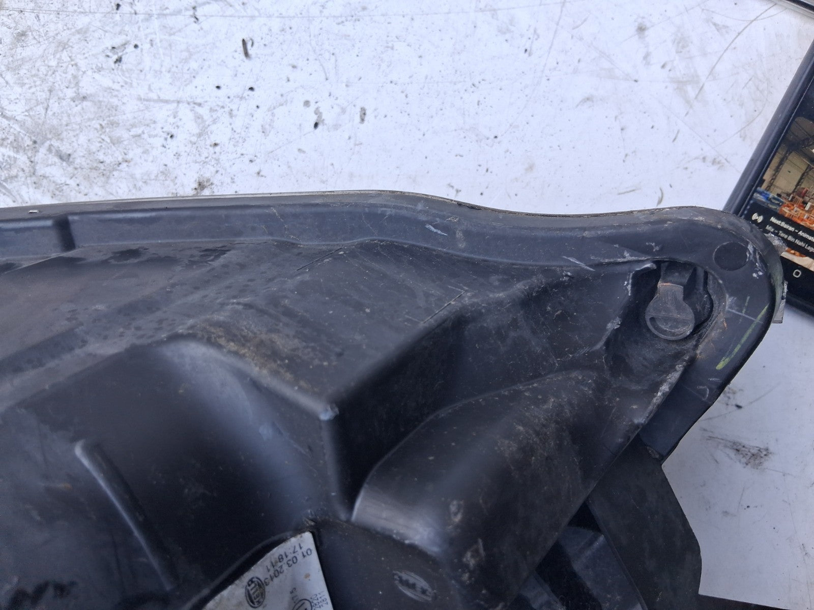 2013 VAUXHALL ASTRA J ESTATE OSF DRIVER SIDE FRONT RIGHT HEADLIGHT 13371598