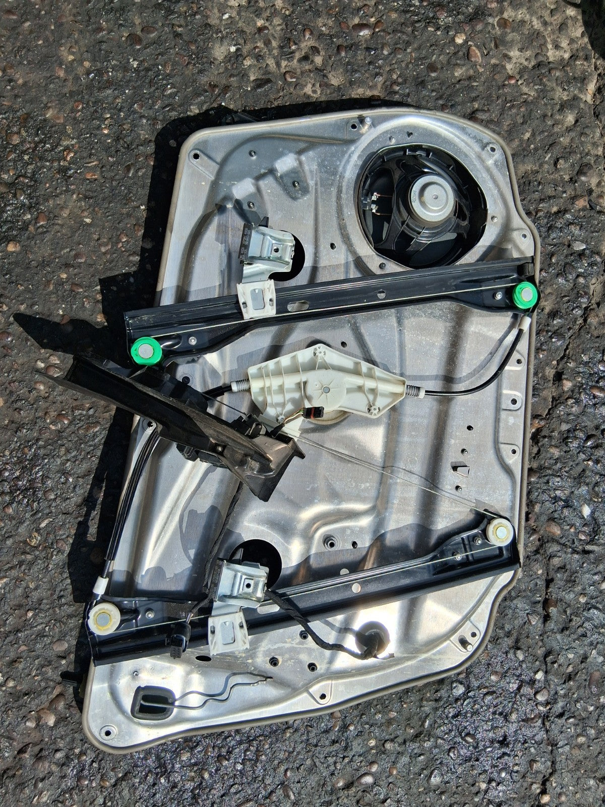 MERCEDES C CLASS 2009 W204 OSF DRIVER SIDE FRONT WINDOW MOTOR REGULATOR 96375810