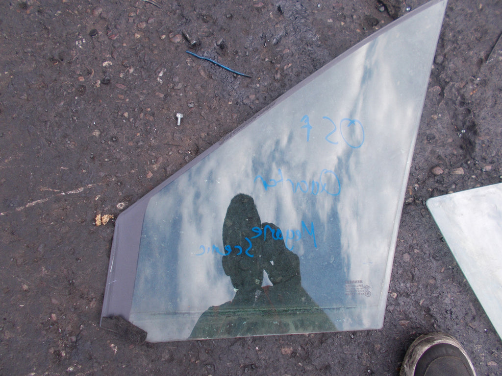 RENAULT MEGANE SCENIC MK2 2004 OSF OFF SIDE FRONT PASSENGER SIDE QUARTER GLASS