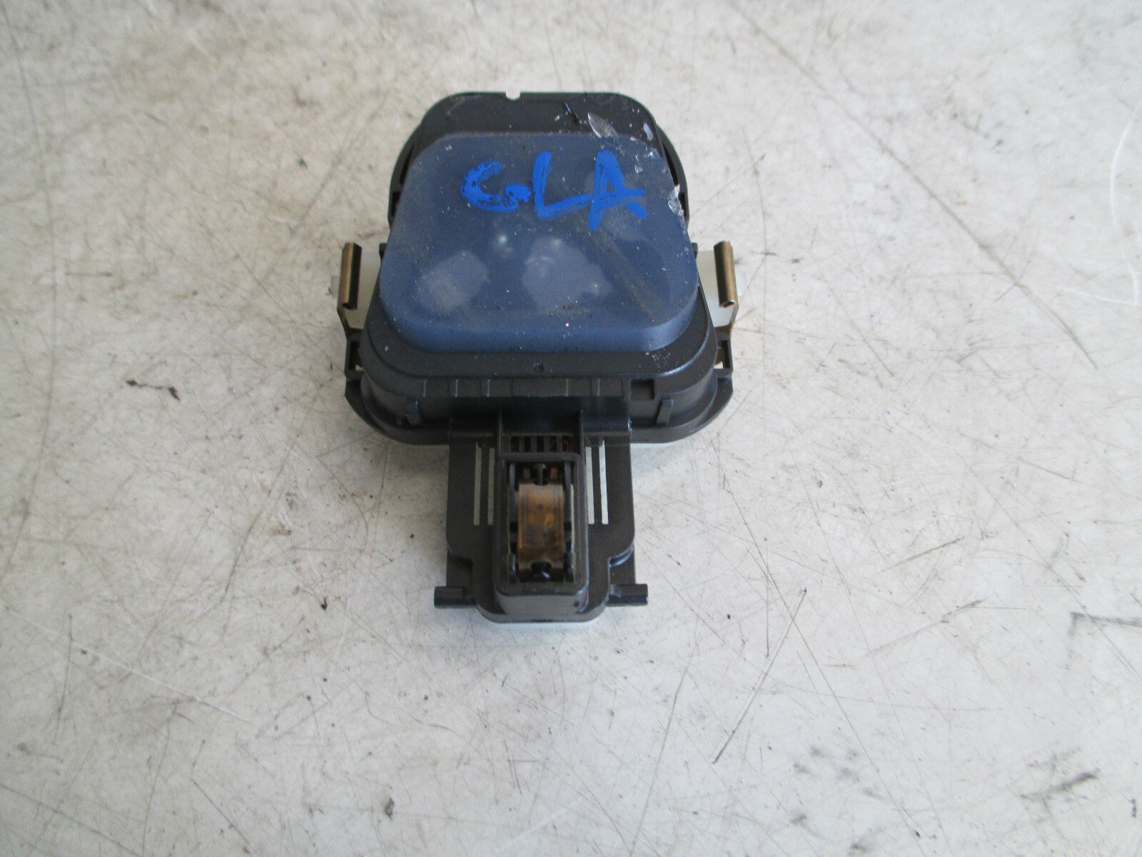 MERCEDES BENZ GLA 2018 X156 RAIN SENSOR MODULE A2469002603
