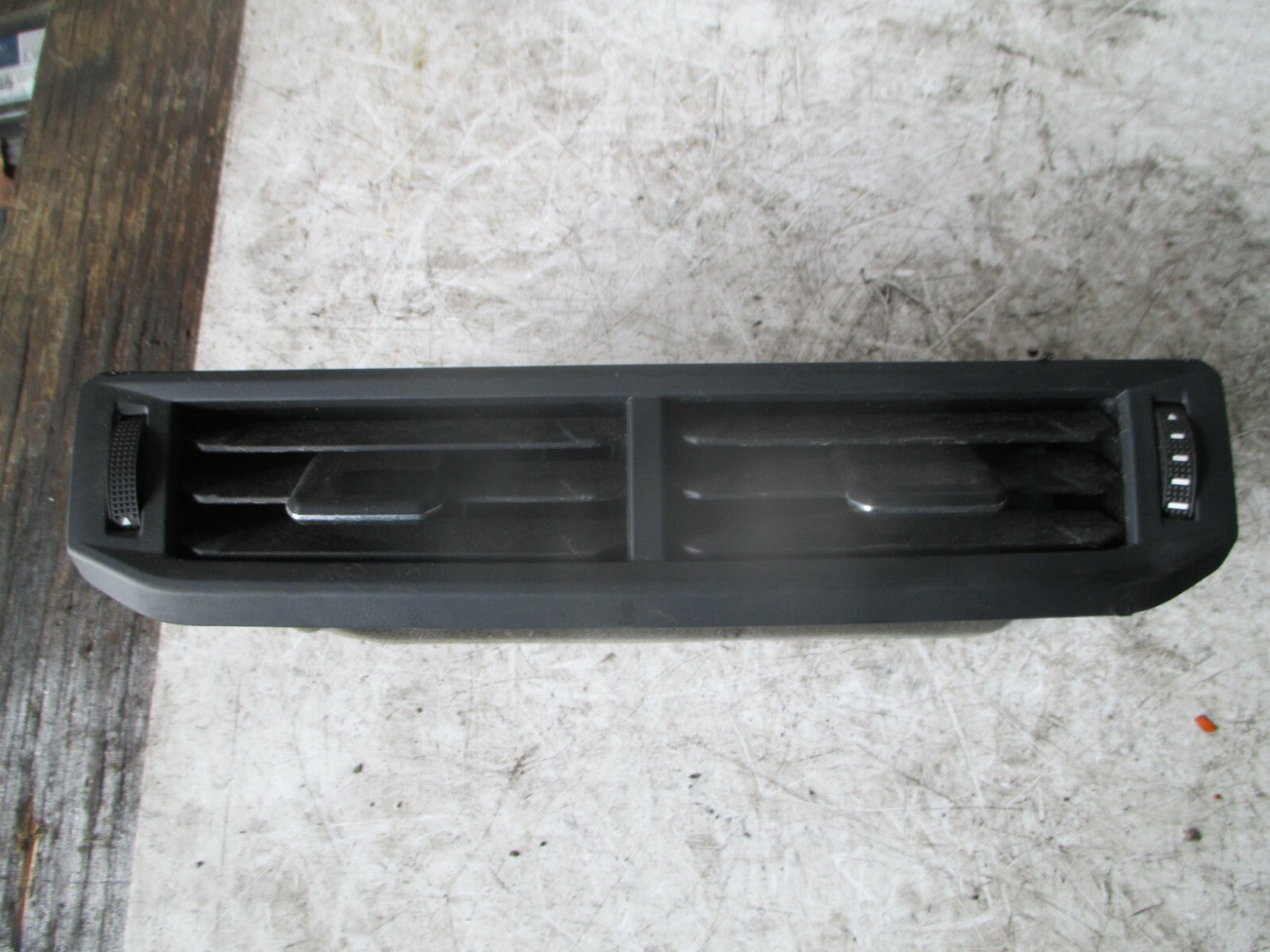 VOLKSWAGEN POLO 2019 MK6 CENTRE MIDDLE DASHBOARD AIR VENT 2G0819728