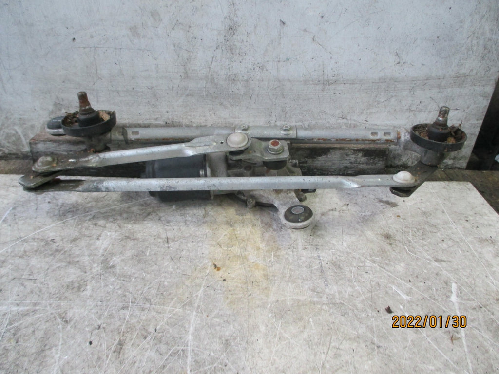 NISSAN MICRA 2014 K13 FRONT WINDSCREEN WIPER MOTOR