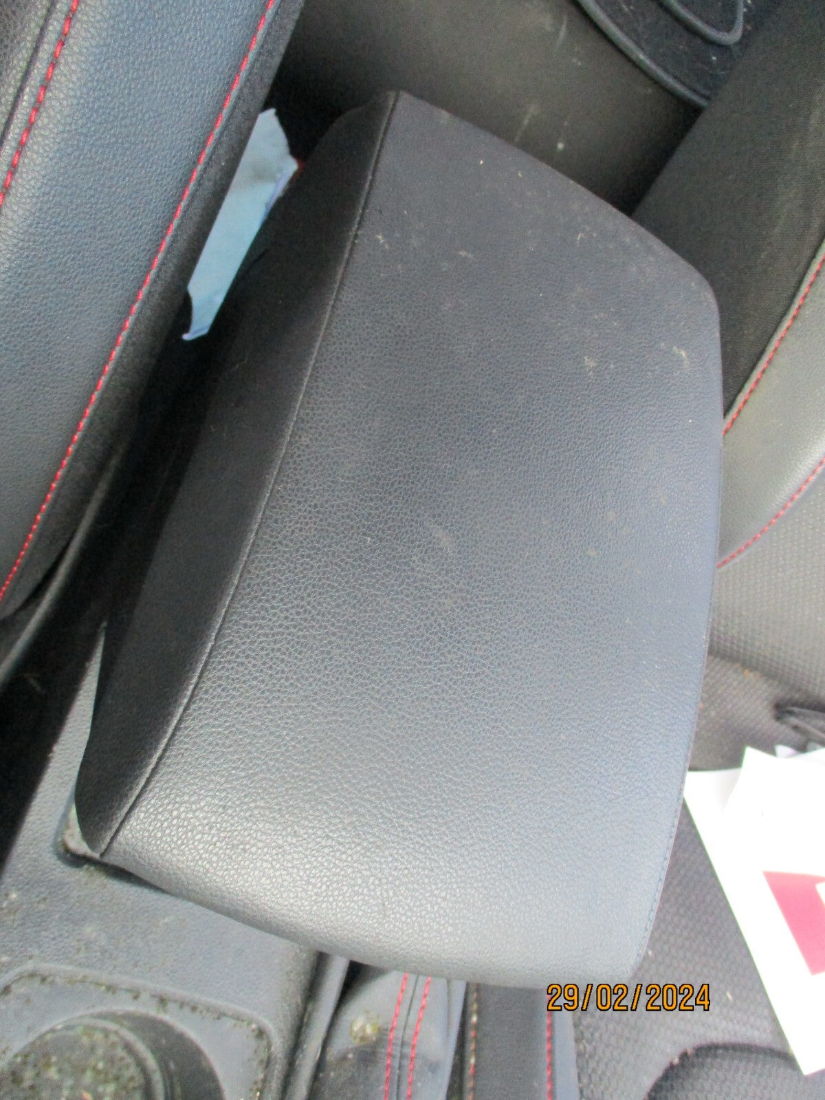 SEAT LEON MK3 2017 CENTRE MIDDLE LEATHER ARMREST ONLY