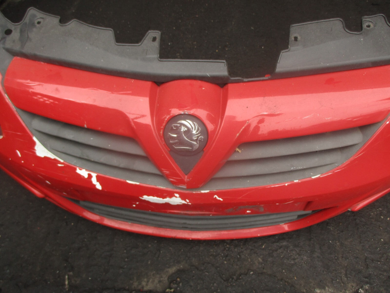 2009 VAUXHALL CORSA D PRE FACELIFT FRONT BUMPER AND GRILLE