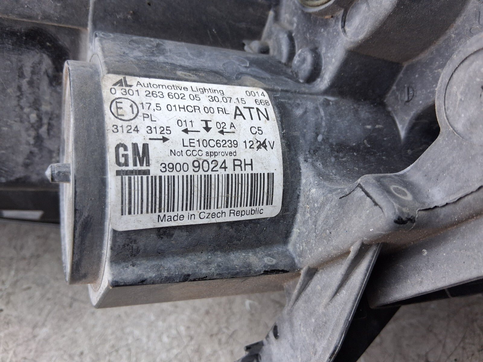 2016 VAUXHALL ZAFIRA C OSF DRIVER SIDE FRONT RIGHT HEADLIGHT 39009024