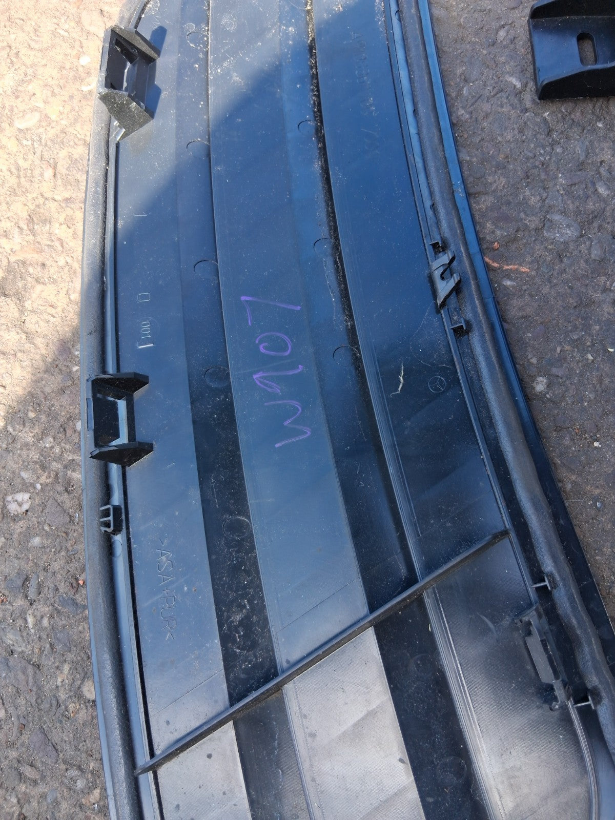 2020 MERCEDES SPRINTER W907 FRONT BONNET HOOD PASSENGER GRILL BLACK A9108360700