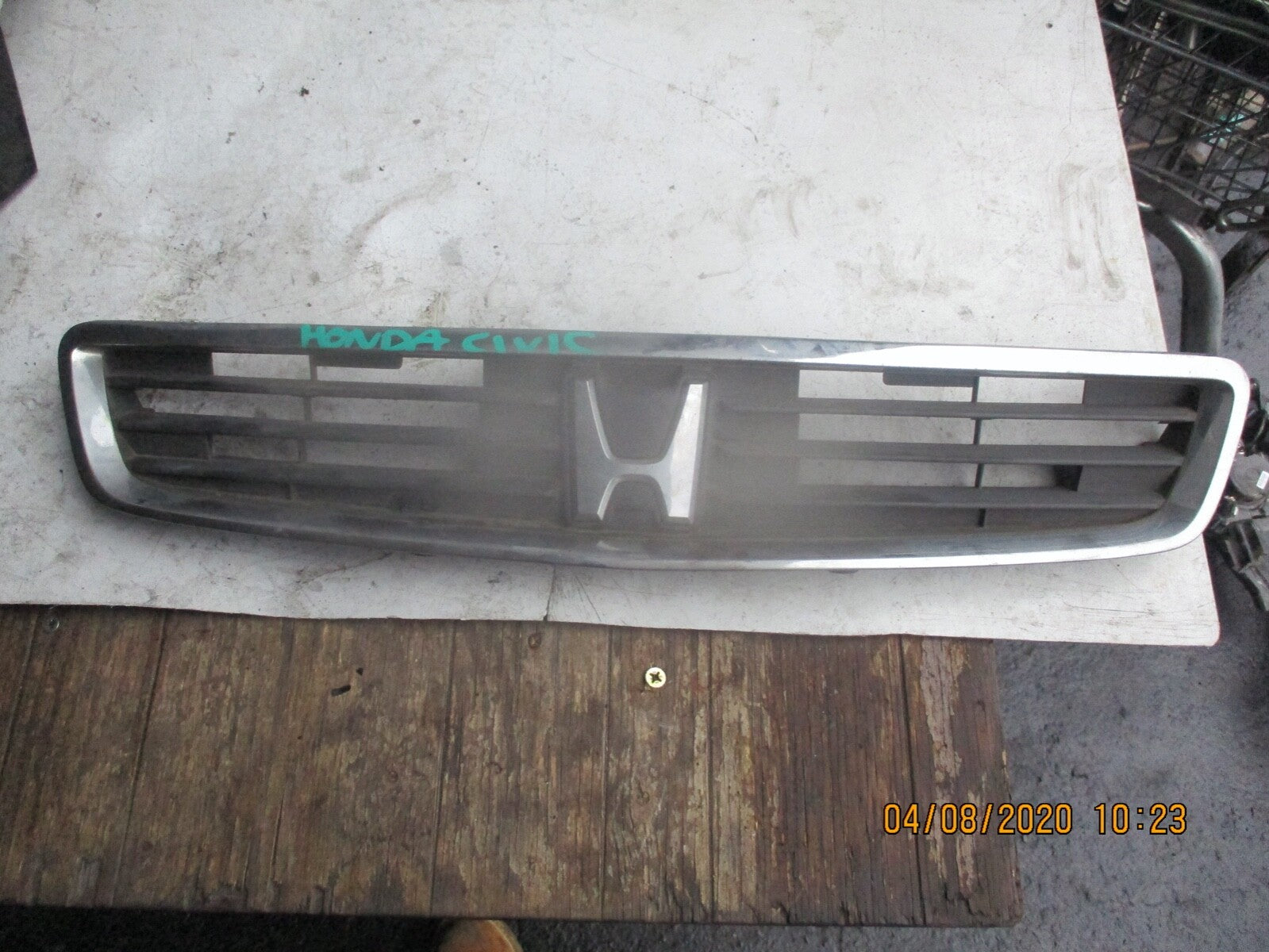 HONDA CIVIC MK6 2003 1.7 CTDI FRONT BUMPER GRILL BADGE TRIM PANEL