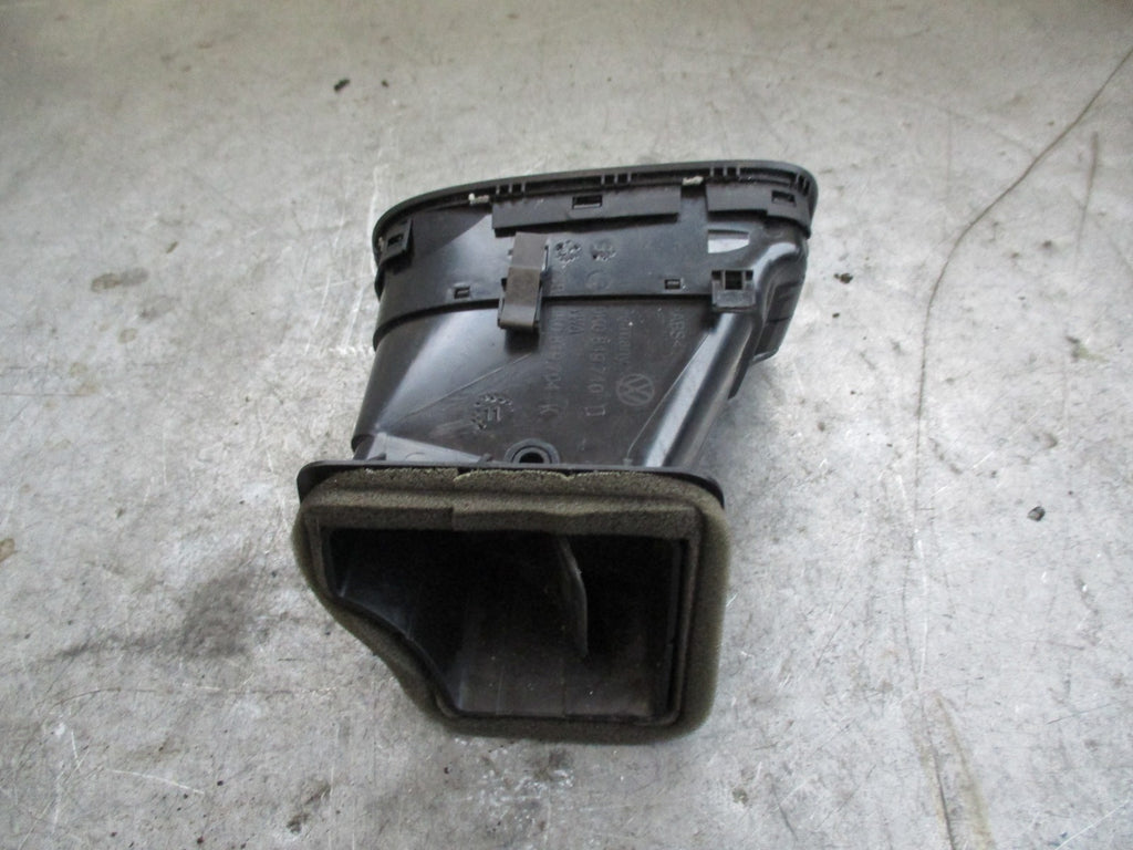 VOLKSWAGEN GOLF 5K MK6 OS DRIVER SIDE HEATER AIR VENT 5K0819710D