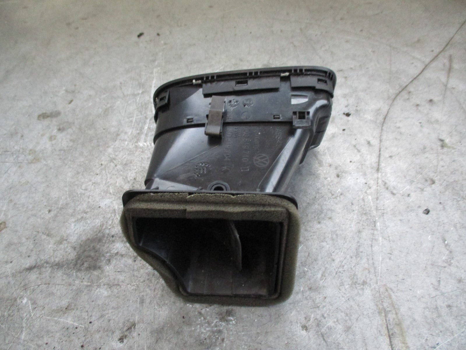 VOLKSWAGEN GOLF 5K MK6 OS DRIVER SIDE HEATER AIR VENT 5K0819710D