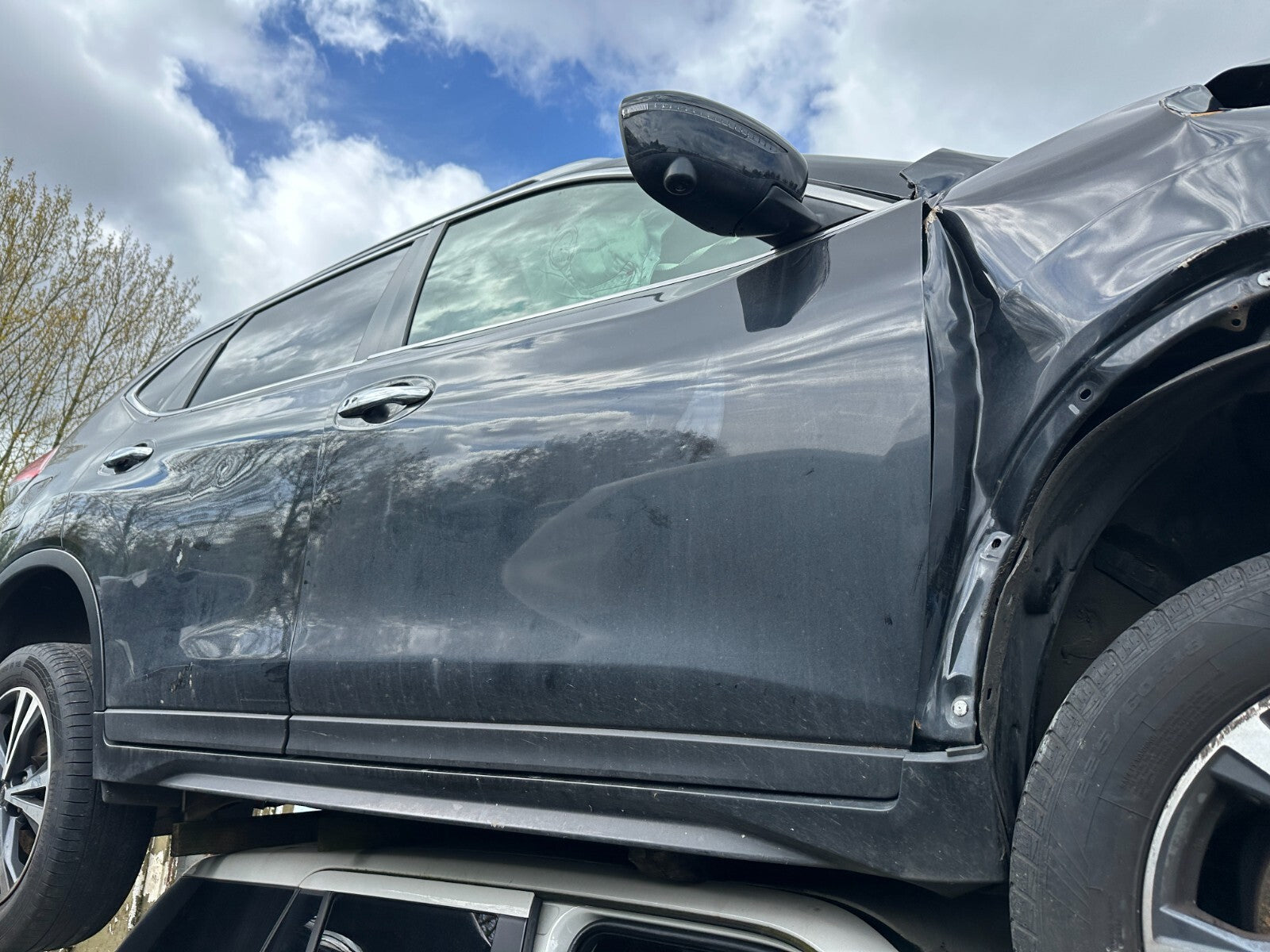 2018 NISSAN X TRAIL T32 OSF DRIVER SIDE FRONT DOOR BARE BLACK