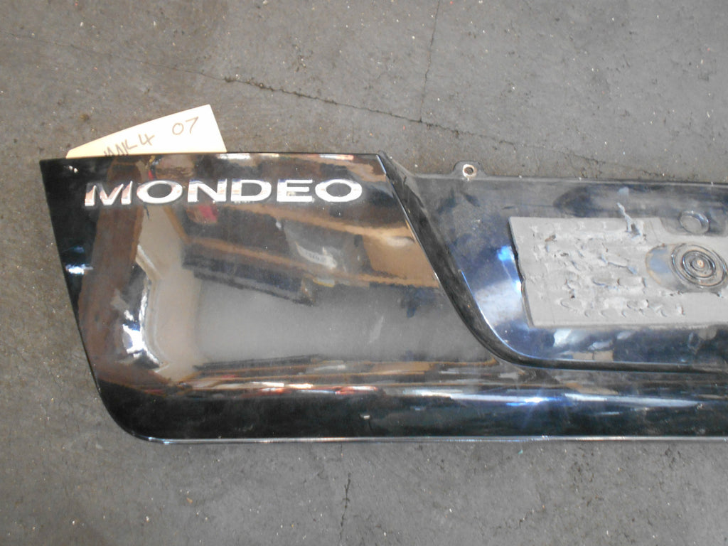 FORD MONDEO MK4 2007 BOOTLID TAILGATE BOOT TRIM PLASTIC 7571-A423A40-A