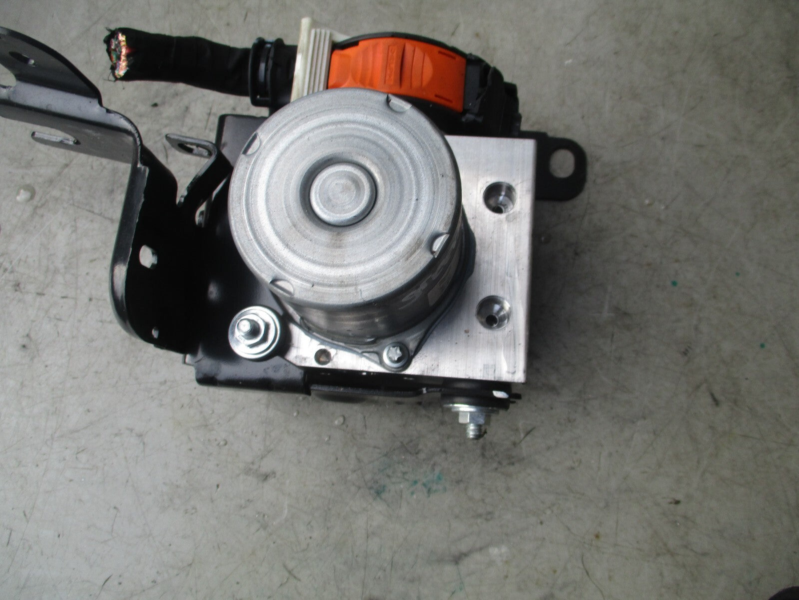 2023 PEUGOET PARTNER ABS PUMP & MODULATOR 9845080780