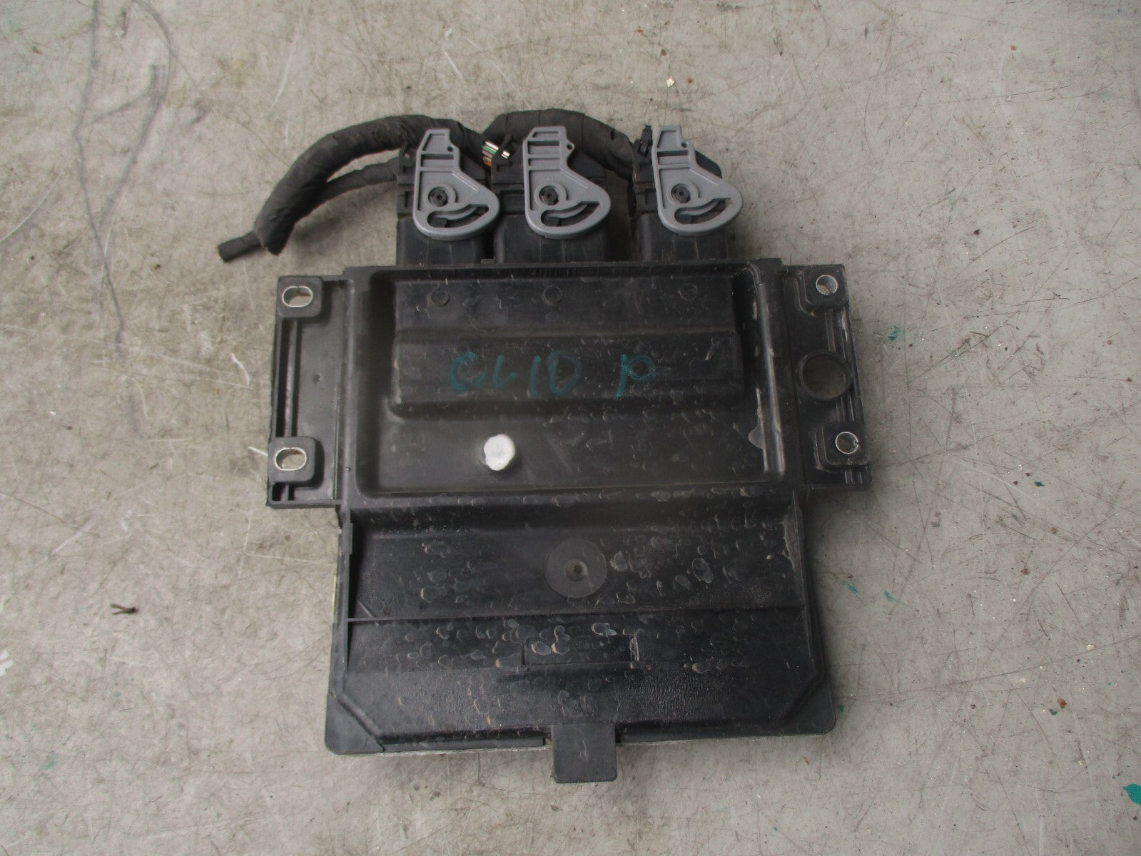 2010 RENAULT CLIO MK3 1.2 PETROL ENGINE CONTROL MODULE ECU 8200911560