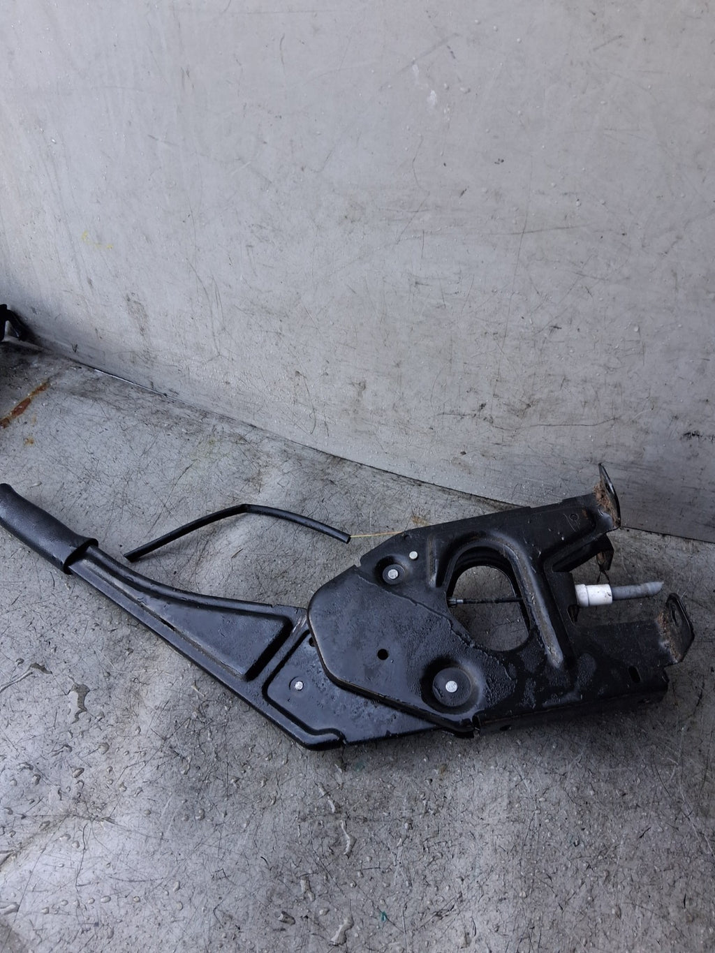 2023 RENAULT MASTER HANDBRAKE PARKING BRAKE LEVER MECHANISM 360107552R
