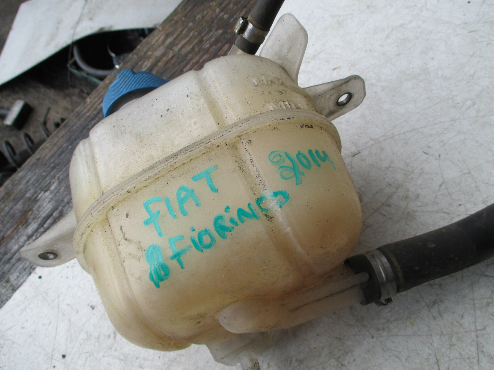 FIAT FIORINO 2014 WATER COOLANT EXPANSION TANK RESERVOIR