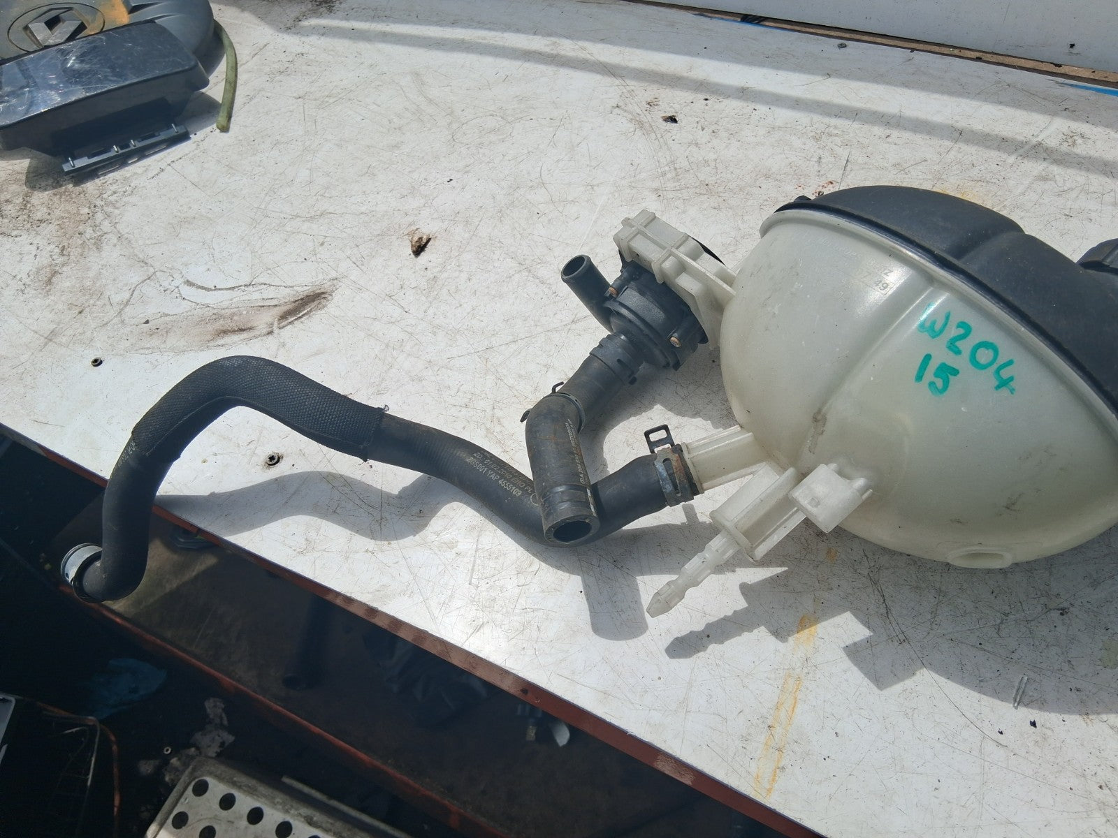 MERCEDES BENZ C CLASS W204 2015 COOLANT WATER EXPANSION TANK