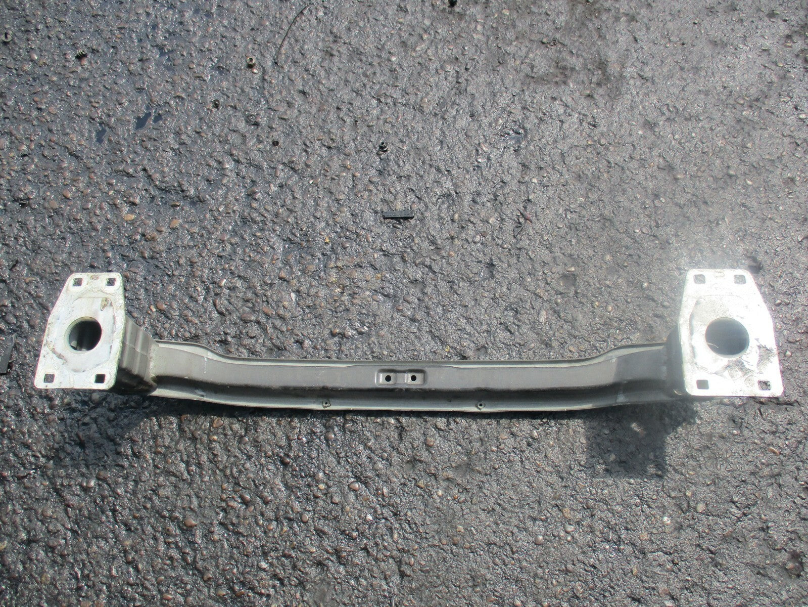 LAND ROVER DISCOVERY SPORT L550 REAR BUMPER REINFORCEMENT CRASH BAR