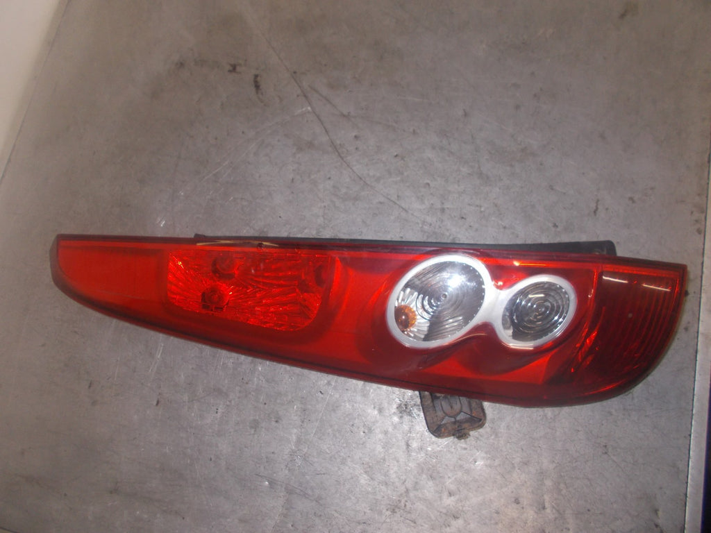 FORD FIESTA MK6 NSR PASSENGER SIDE REAR TAIL LIGHT 6S6113405AG