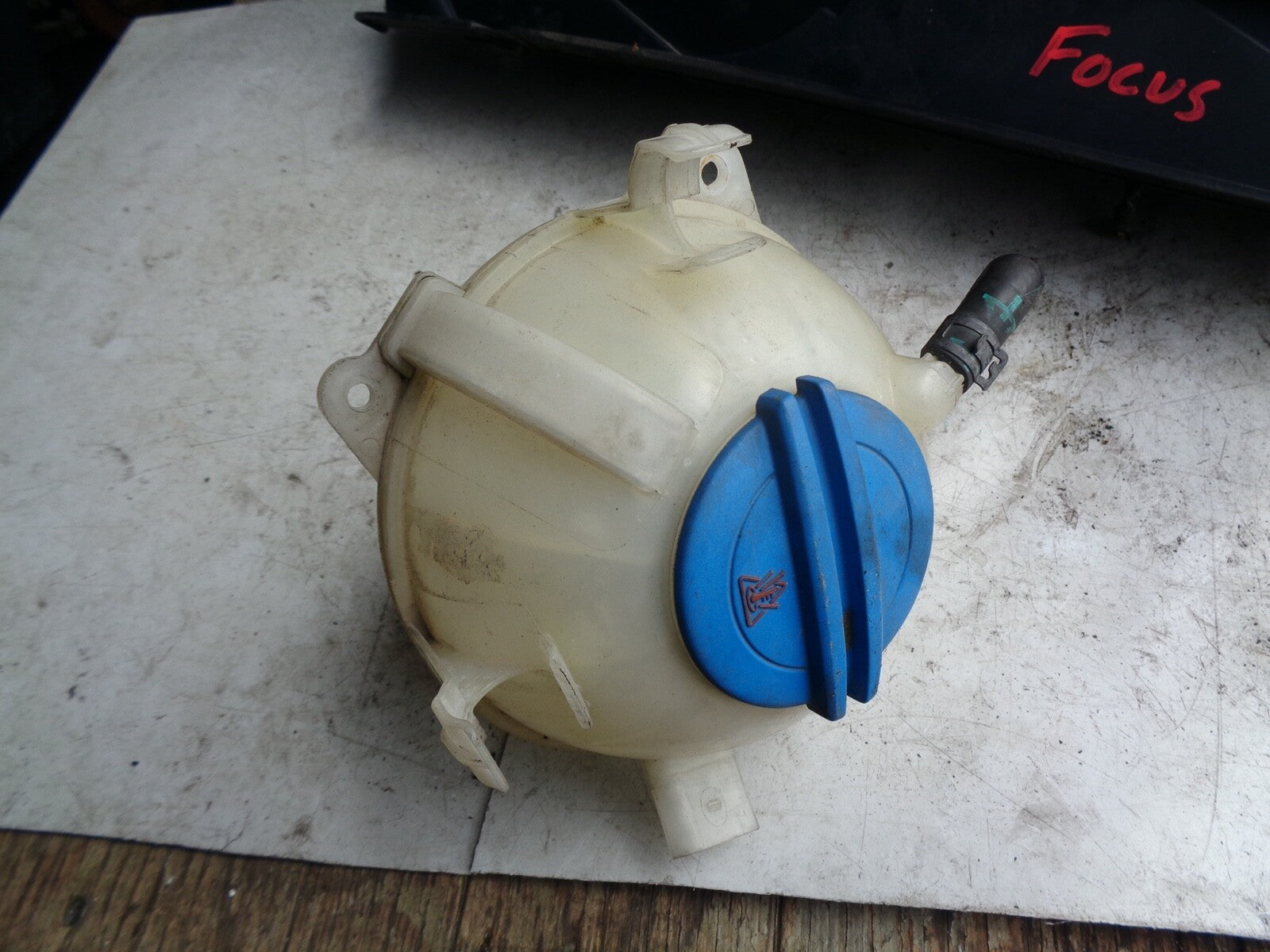 VOLKSWAGEN GOLF MK5 HEADER OVERFLOW EXPANSION TANK 1K012140