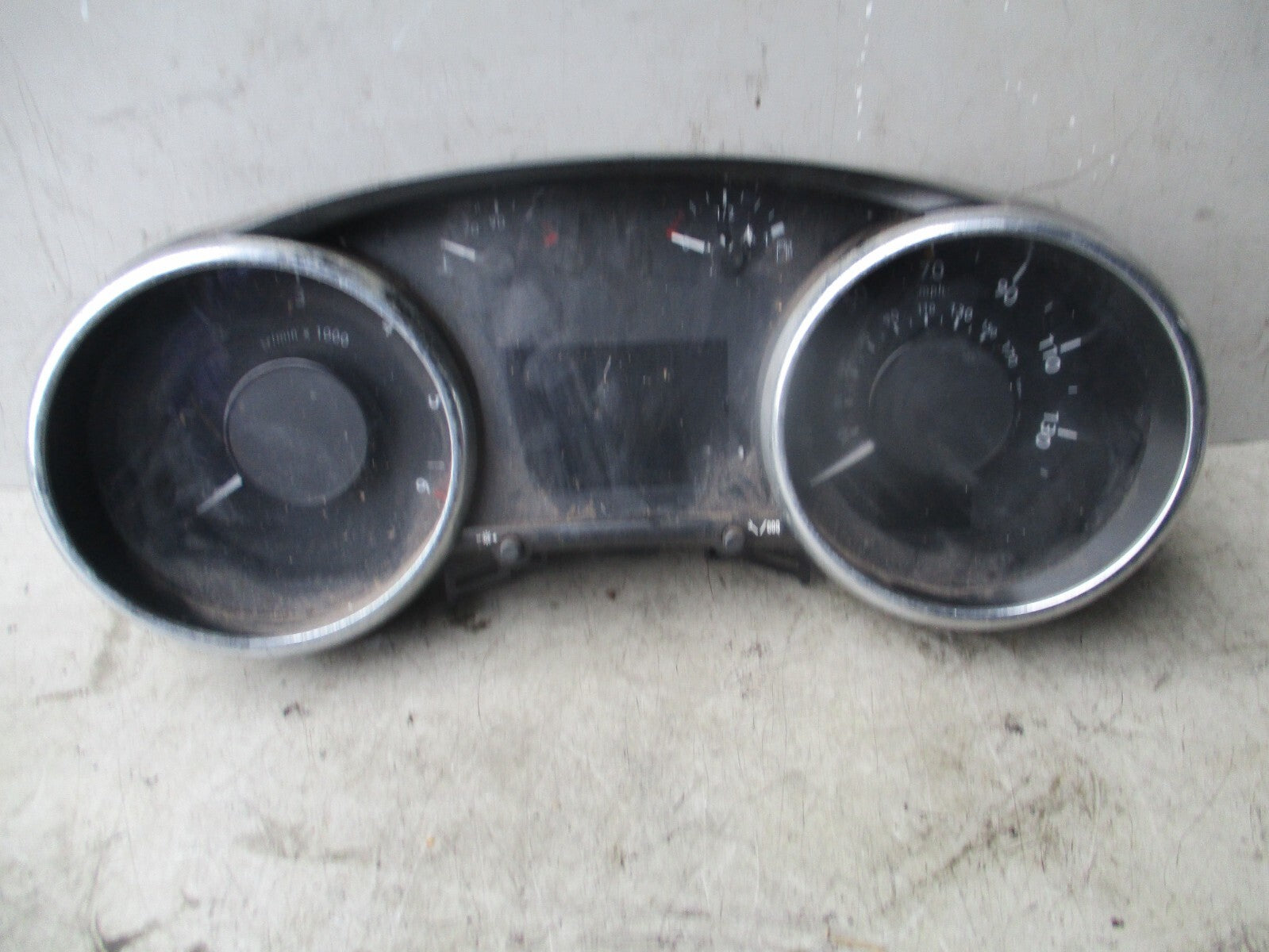 2013 PEUGEOT 5008 SPEEDOMETER INSTRUMENT CLUSTER 9804263980