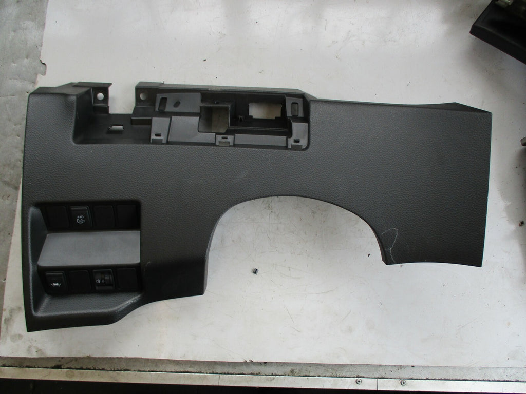 NISSAN QASHQAI J11 MK2 LOWER STEERING WHEEL DASH TRIM & SONAR MODULE 285384EA0A