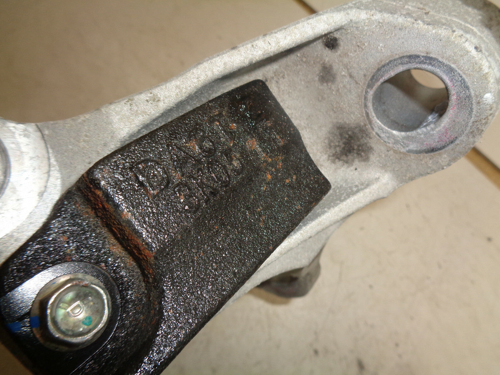 MAZDA 2 MK3 DJ 2015 1.5 PETROL ENGINE MOUNT MOUNTING DA6T39081
