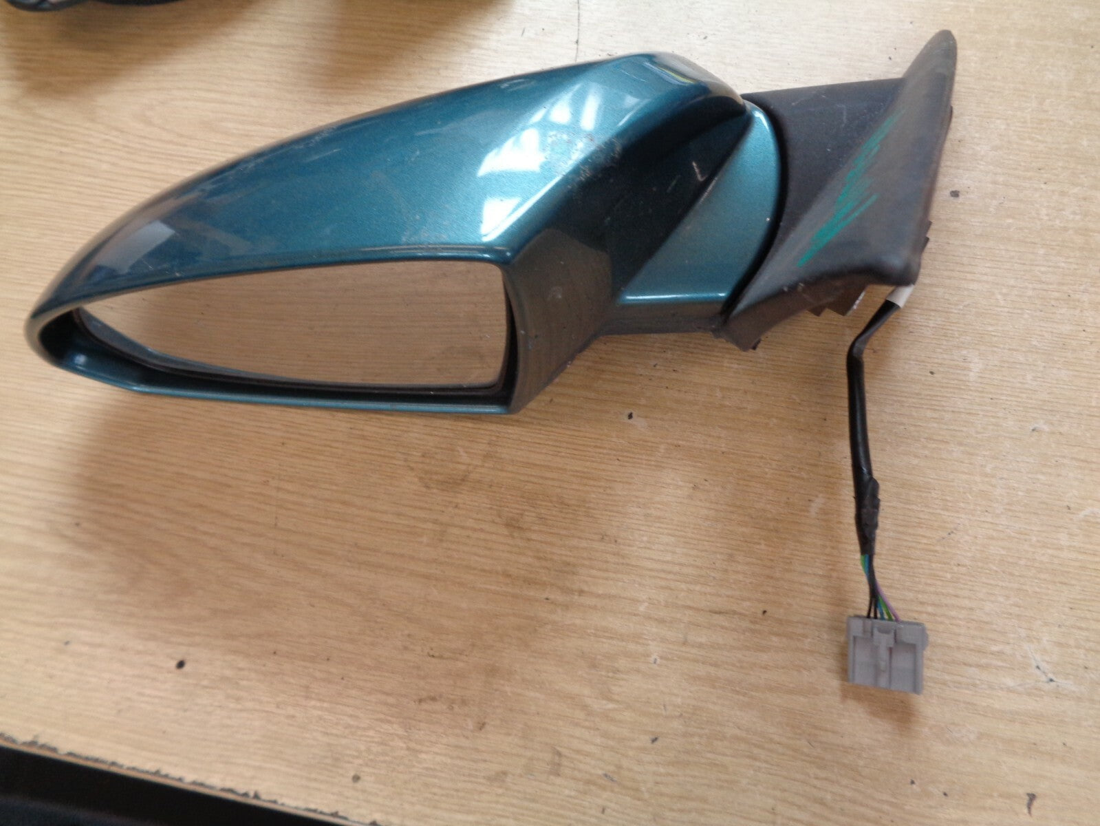 NISSAN PRIMERA 2004 P12 FRONT PASSENGER SIDE WING MIRROR GREEN 96302 AU365
