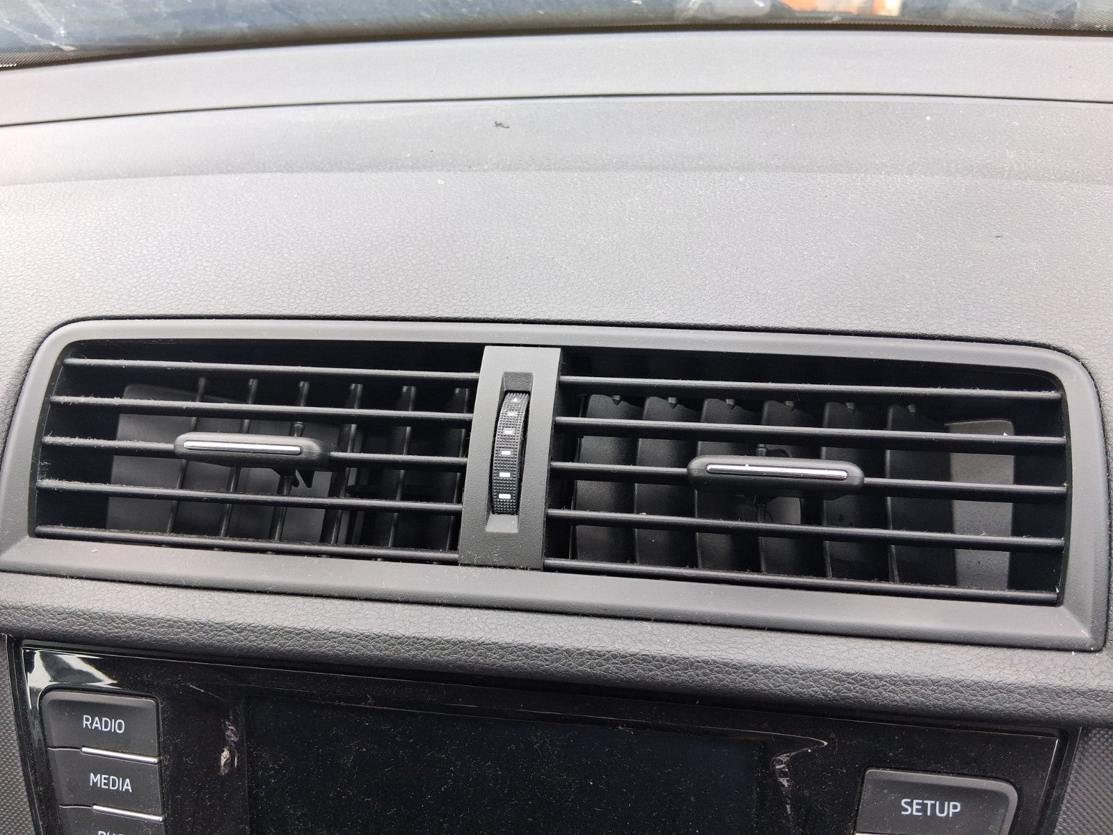 2020 SKODA FABIA MK3 NJ HATCHBACK FRONT DASHBOARD BOTH CENTRE AIR VENTS