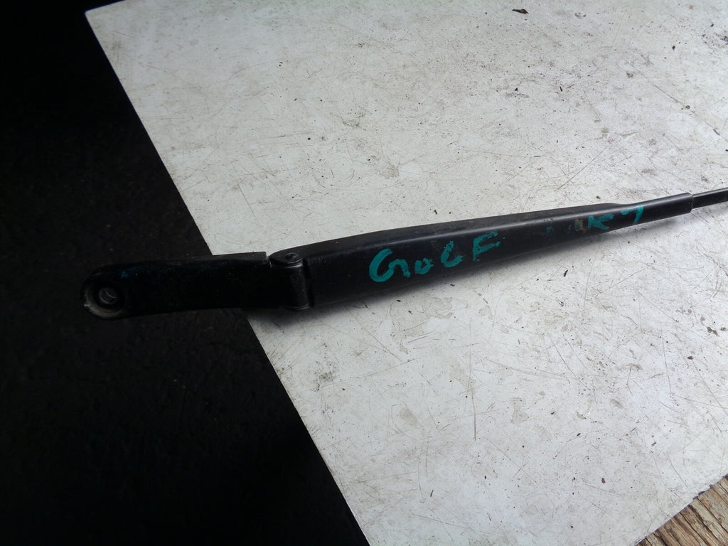 VW VOLKSWAGEN GOLF MK7 2015 FRONT RIGHT WIPER ARM 5G2955409