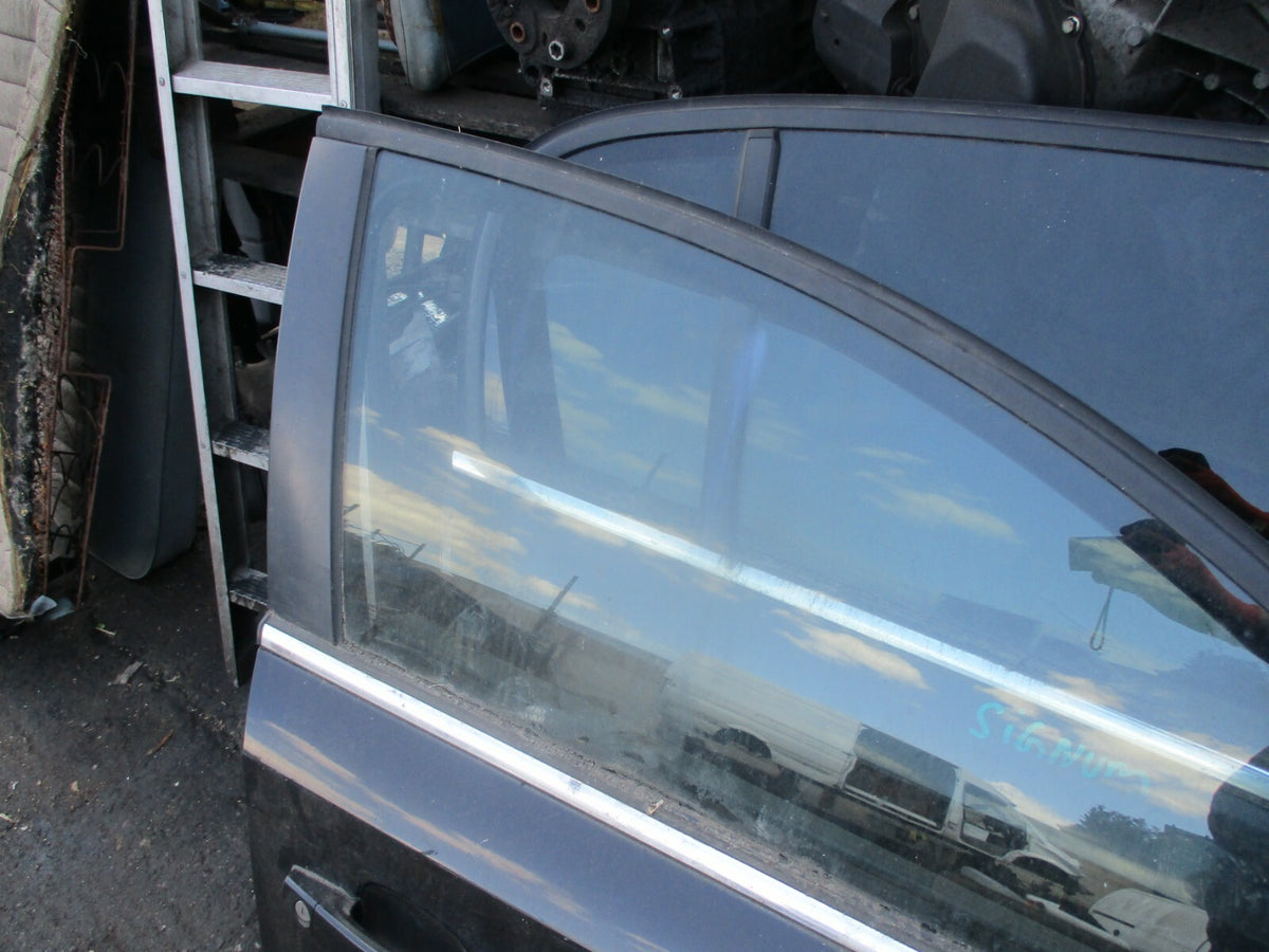 VAUXHALL SIGNUM 2003 - 2008 OSF DRIVER SIDE FRONT DOOR CARD HANDLE GLASS BLACK