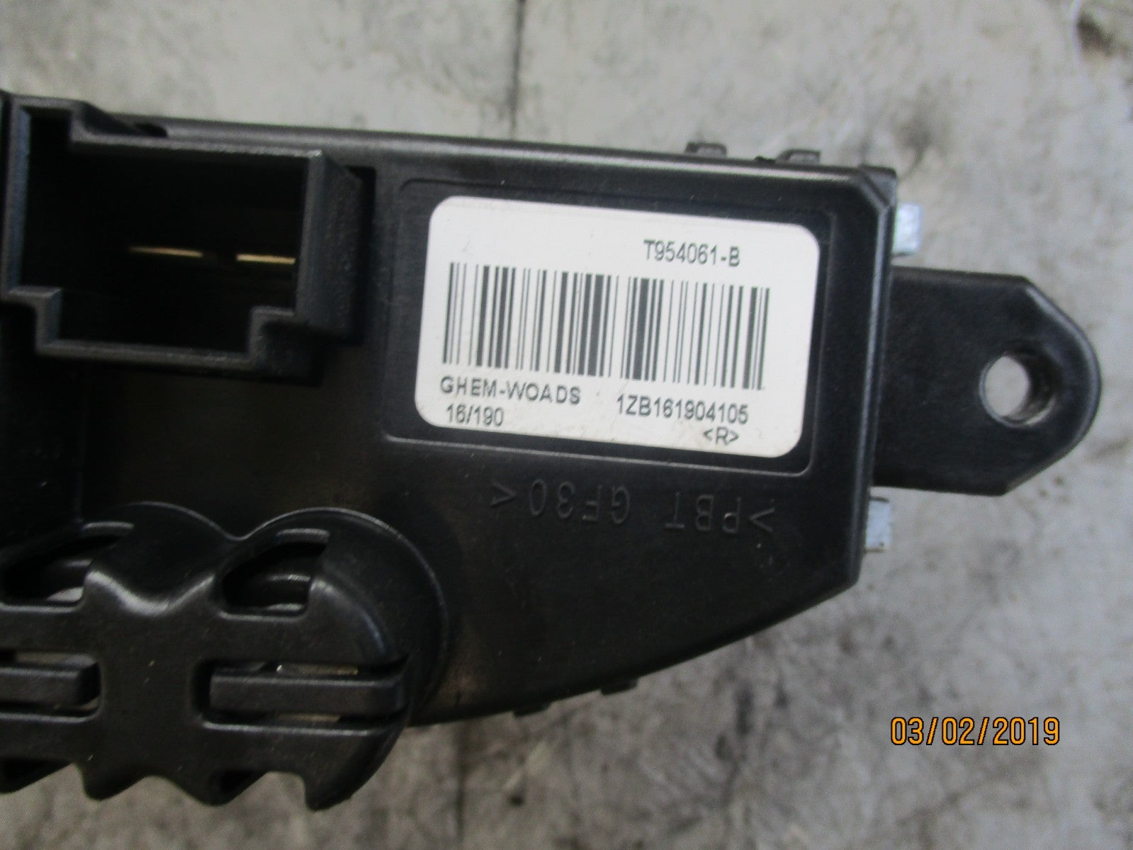 RENAULT KADJAR 2016 HEATER BLOWER MOTOR FAN RESISTOR T954061B