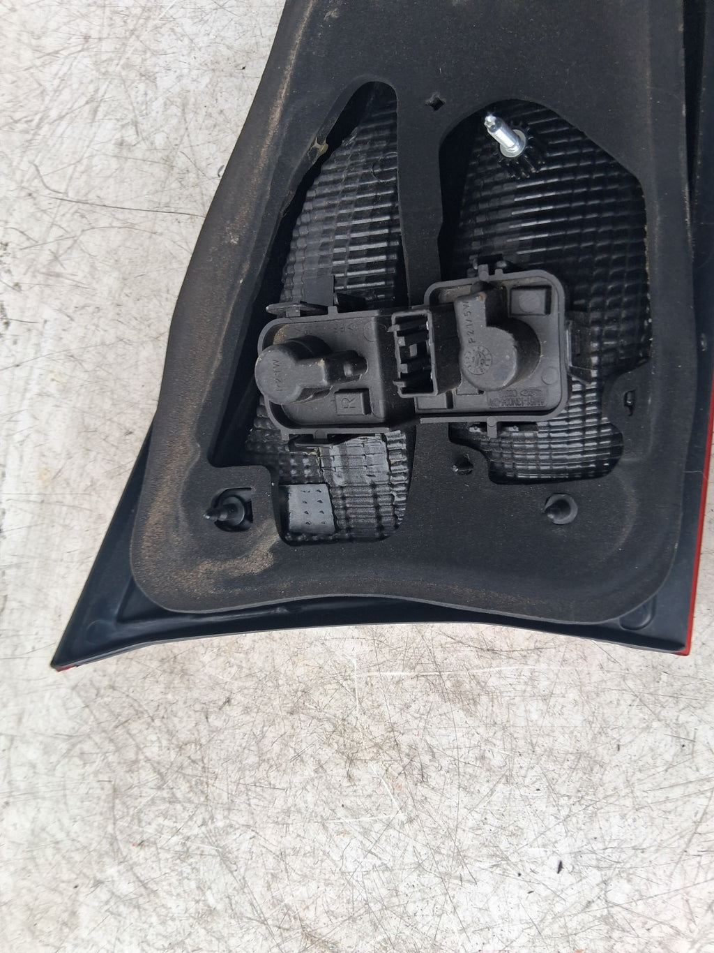 2016 FORD C MAX MK2 OSR DRIVER SIDE REAR INNER TAIL LIGHT LAMP