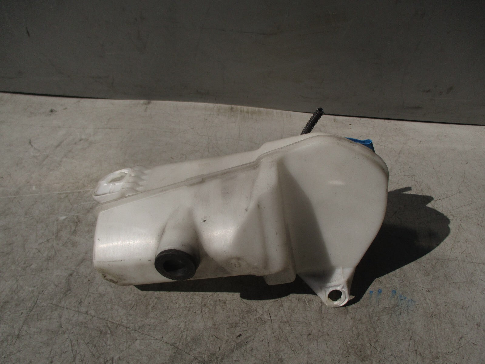 2006 AUDI A4 B7 WINDSCREEN WASHER BOOTLE TOP TANK 8E0955451AP