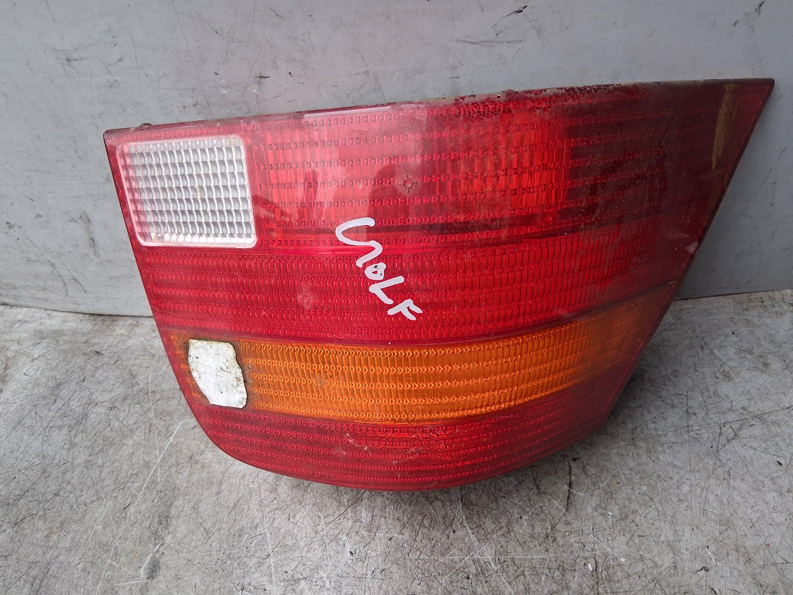 2002 VW VOLKSWAGEN GOLF MK4 NSR PASSENGER SIDE REAR LEFT TAIL LIGHT 1J6945095Q