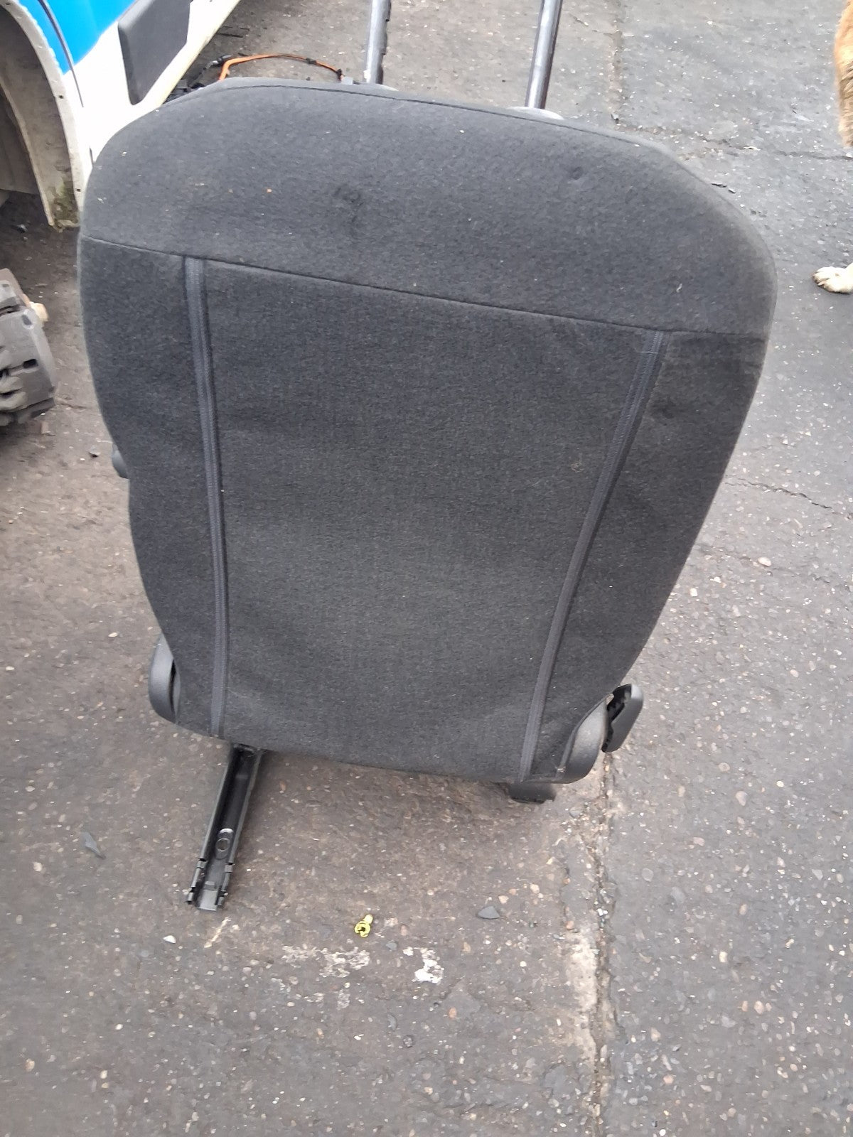 2021 PEUGEOT PARTNER MK3 K9 OS DRIVER SIDE COMPLETE SEAT FABRIC