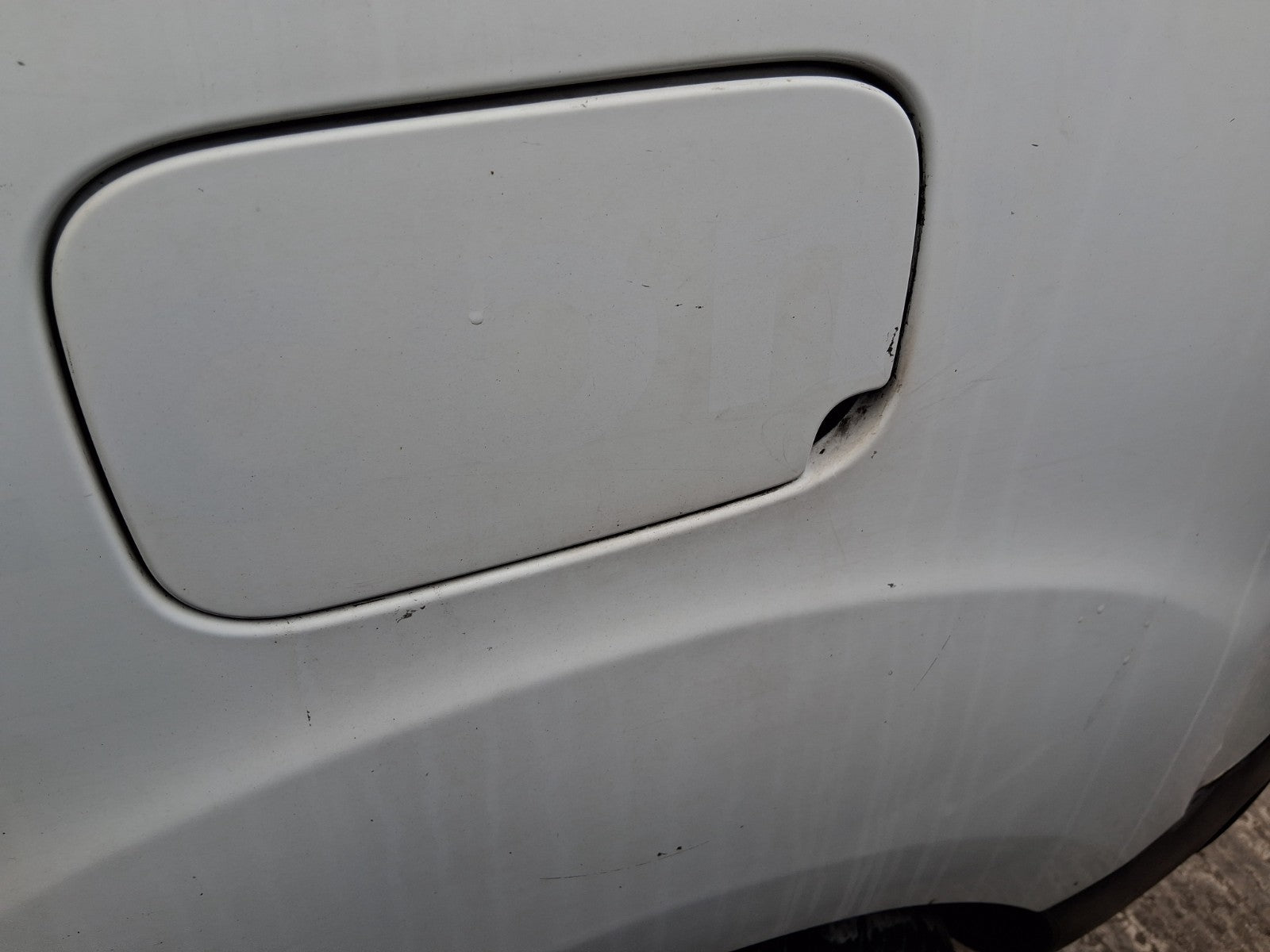 2017 CITROEN BERLINGO MK2 FUEL FLAP LID COVER WHITE