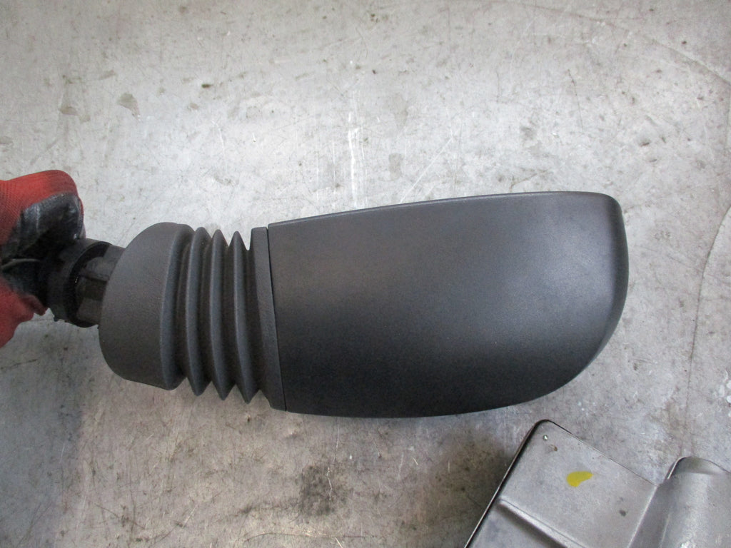 FIAT PUNTO NS PASSENGER SIDE MANUAL WING MIRROR E11026289