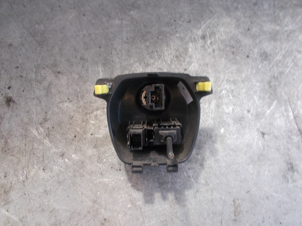 2017 TOYOTA AYGO MK2 12V AUX SOCKET PANEL 554770H010